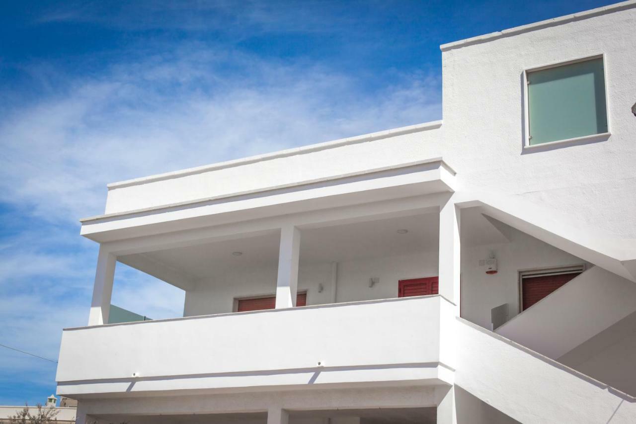Sunkiss Apartment 500mt dal mare Porto Cesareo Bagian luar foto